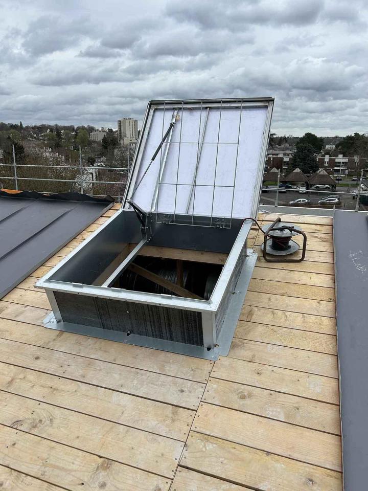 Pose de fenêtre de toit Ozoir-la-Ferrière