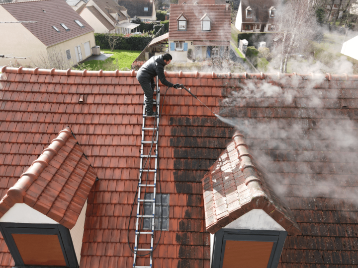 Travaux de nettoyage de toiture Ozoir-la-Ferrière 